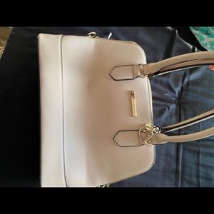 Meet your Posher, Nikita